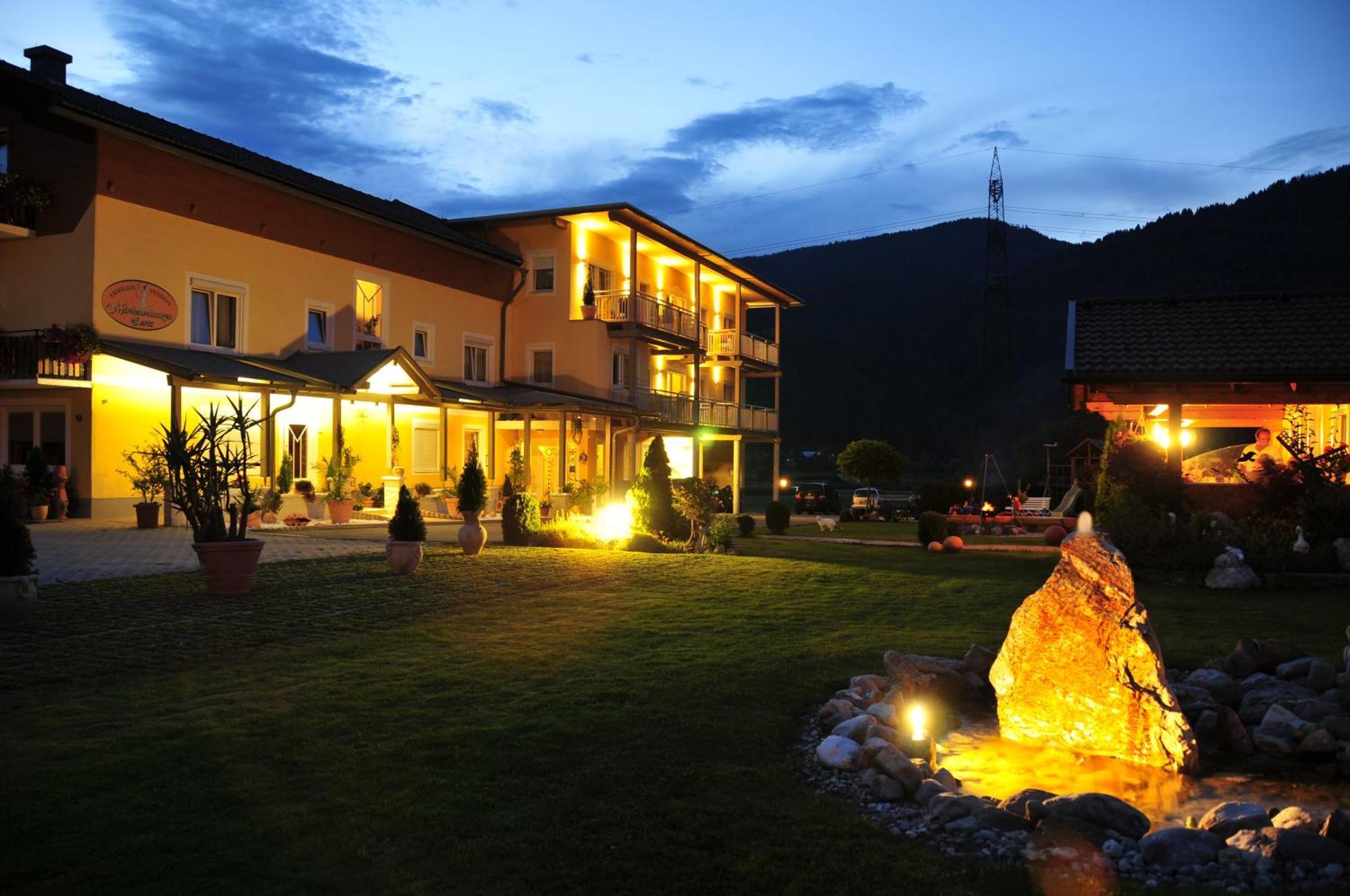 Hotel Garni Zerza Tröpolach Exteriér fotografie